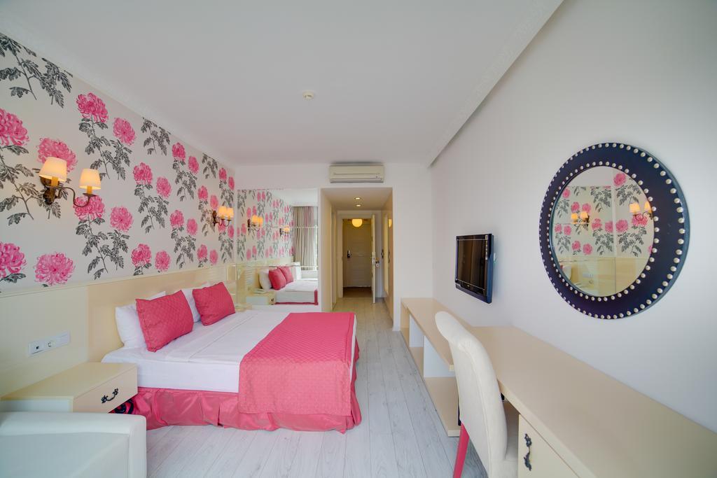 Mio Bianco Resort All Inclusive Akyarlar Room photo
