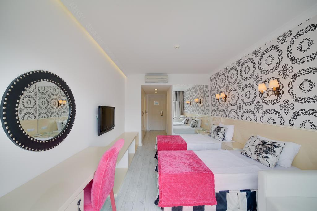 Mio Bianco Resort All Inclusive Akyarlar Room photo